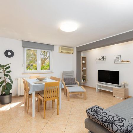 Apartment Dragonja พูลา ภายนอก รูปภาพ